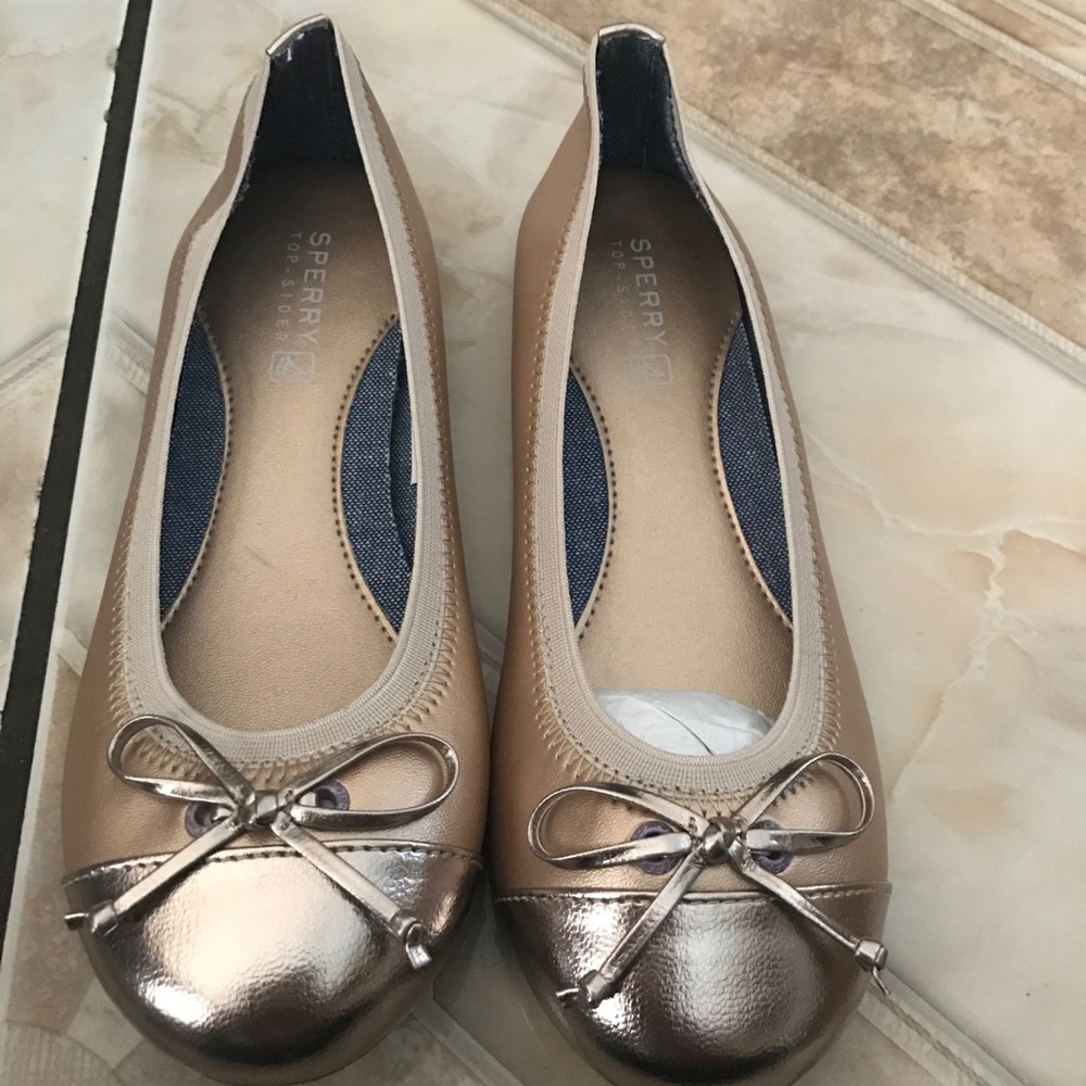 Girls shoes